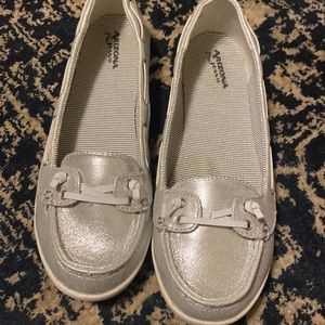 Womens shoes size 10